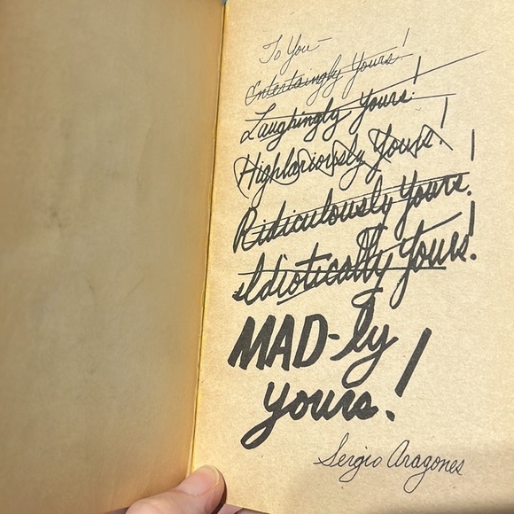 MAD-LY YOURS! Collectors comic book - Picture 7 of 8